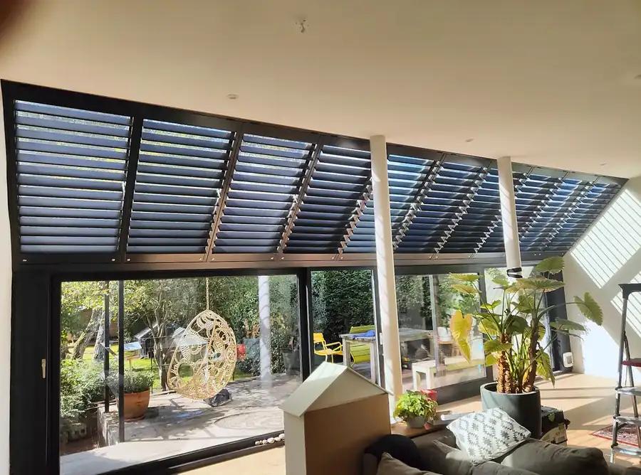 Elektrische Dach-Shutters in Kapellen