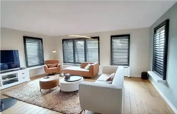 Shutters installed with tilt-and-turn windows — project photo 4